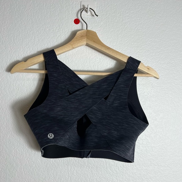 Lululemon Enlite black sport Bra Zip Front Ultralu Soft Size 36D - Picture 2 of 5